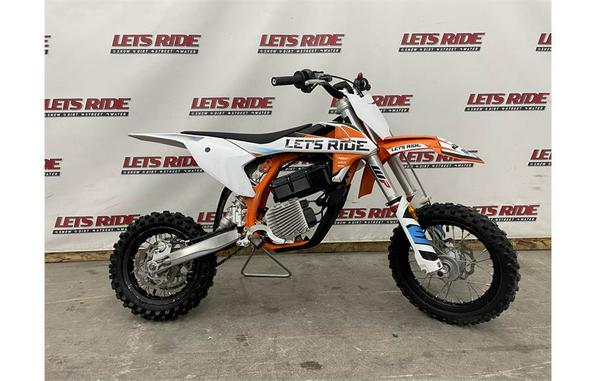 2020 KTM SX-E 5 First Ride Review: Electric Mini Motocrosser (15 Fast Facts)