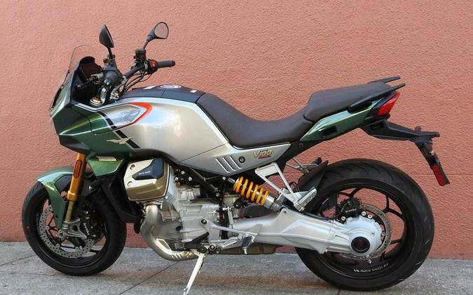 2024 Moto Guzzi V100 Mandello S