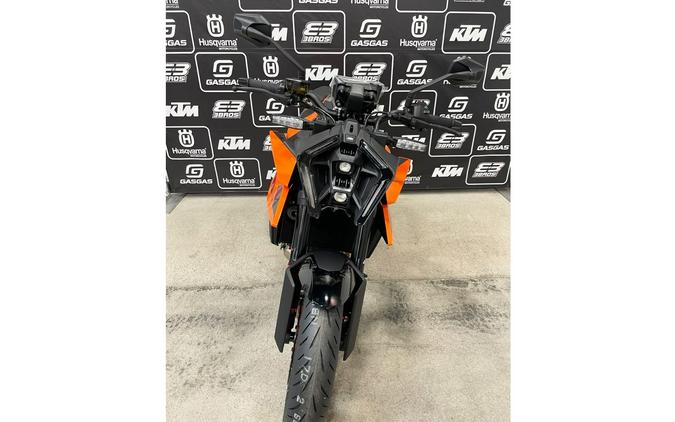 2024 KTM 990 Duke