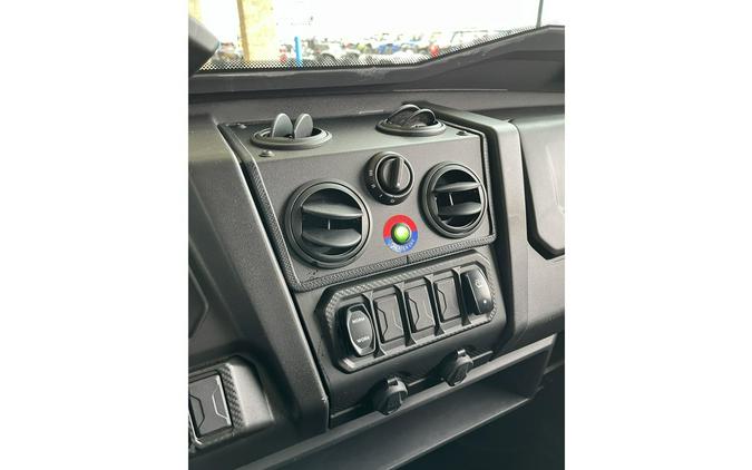 2024 CFMOTO UFORCE 1000 With full cab and heater