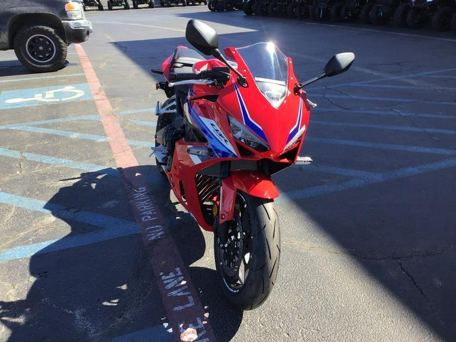 2026 HONDA CBR650R E-CLUTCH