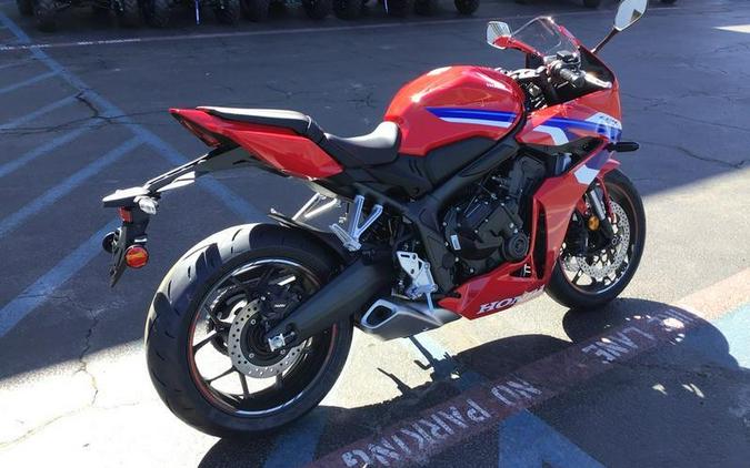 2026 HONDA CBR650R E-CLUTCH