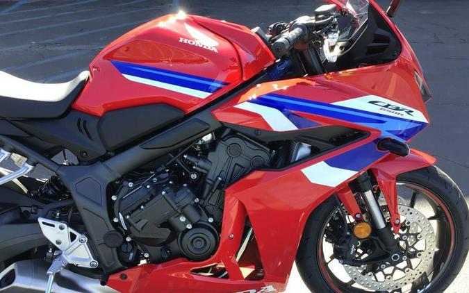 2026 HONDA CBR650R E-CLUTCH