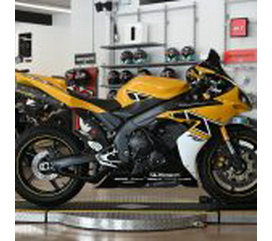 2006 Yamaha R1