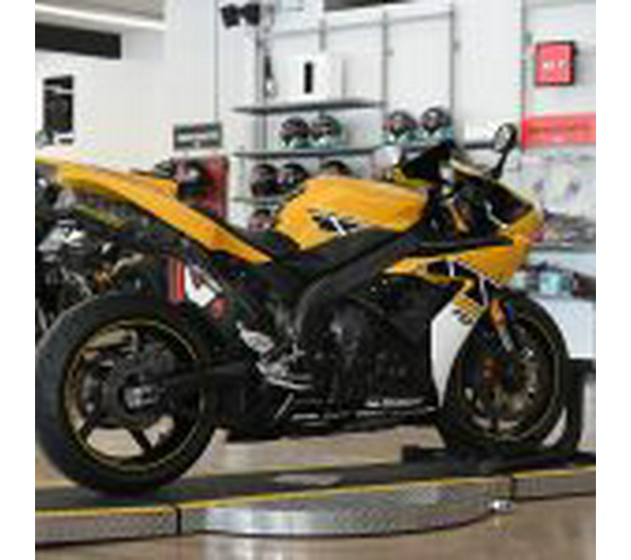 2006 Yamaha R1