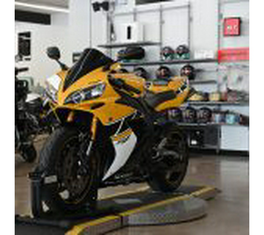 2006 Yamaha R1