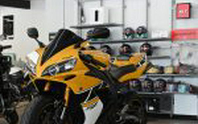 2006 Yamaha R1