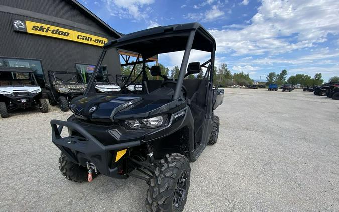 2024 Can-Am® Defender XT HD10