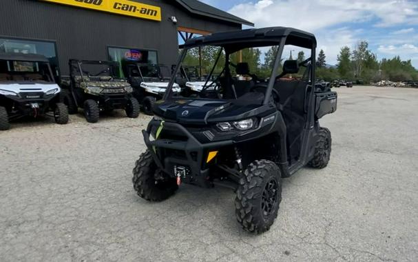 2024 Can-Am® Defender XT HD10