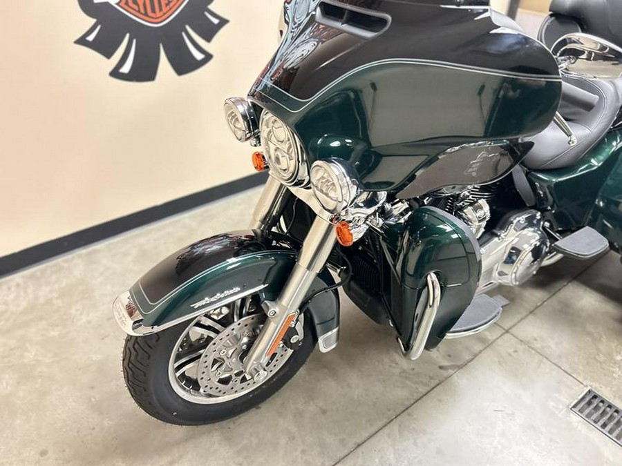 2024 Harley-Davidson® FLHTCUTG - Tri Glide® Ultra