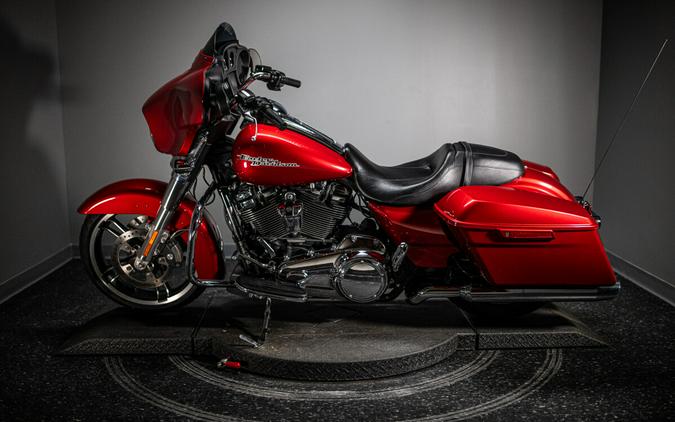 2019 Street Glide® (FLHX)