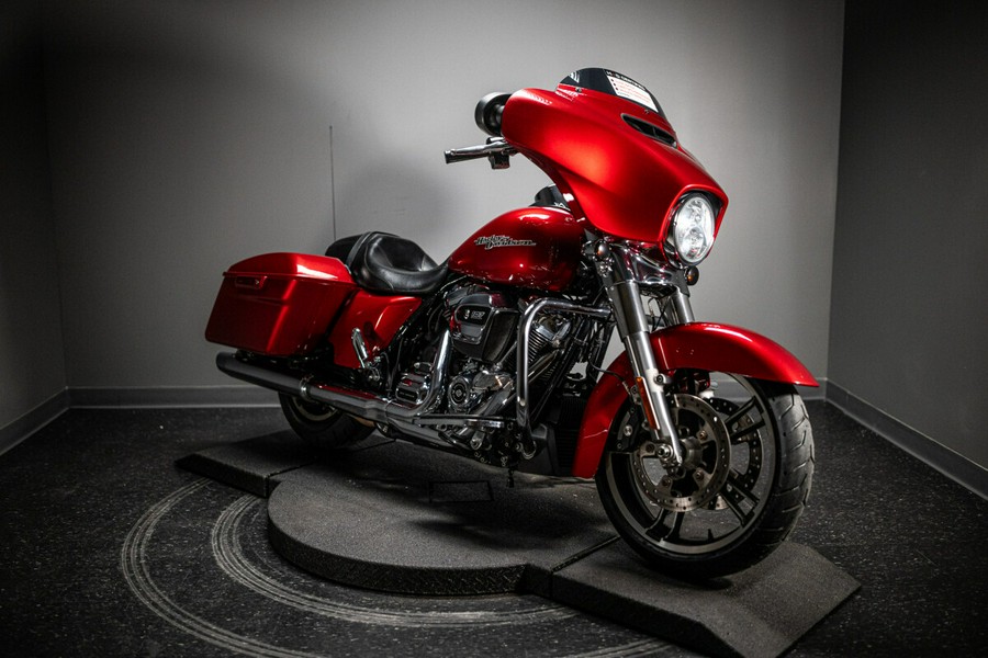 2019 Street Glide® (FLHX)