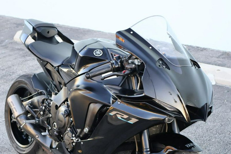 2023 YAMAHA YZF R1