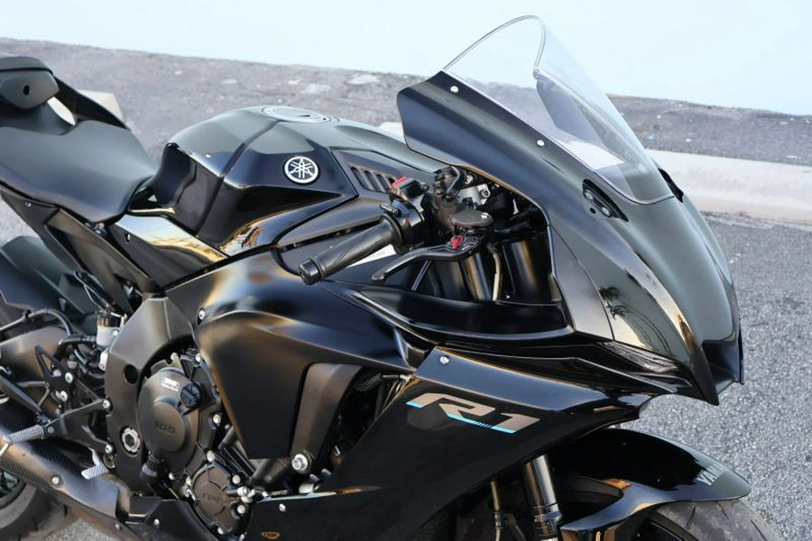 2023 YAMAHA YZF R1
