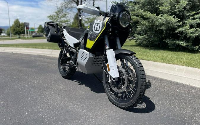 2025 Husqvarna Norden 901