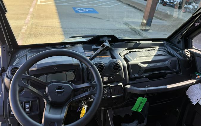 2027 Can-Am Defender 6x6 Limited HD10