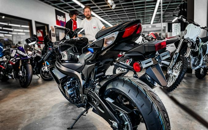 2027 SUZUKI GSX-R600