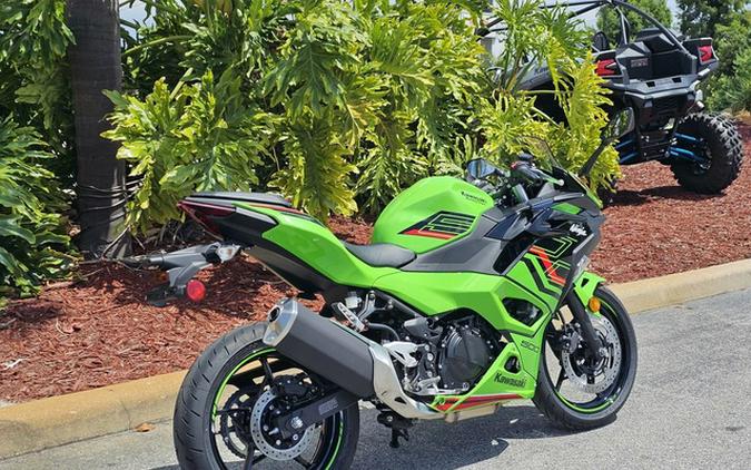 2024 Kawasaki Ninja 500 KRT Edition