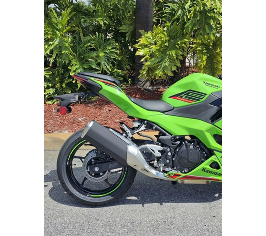 2024 Kawasaki Ninja 500 KRT Edition