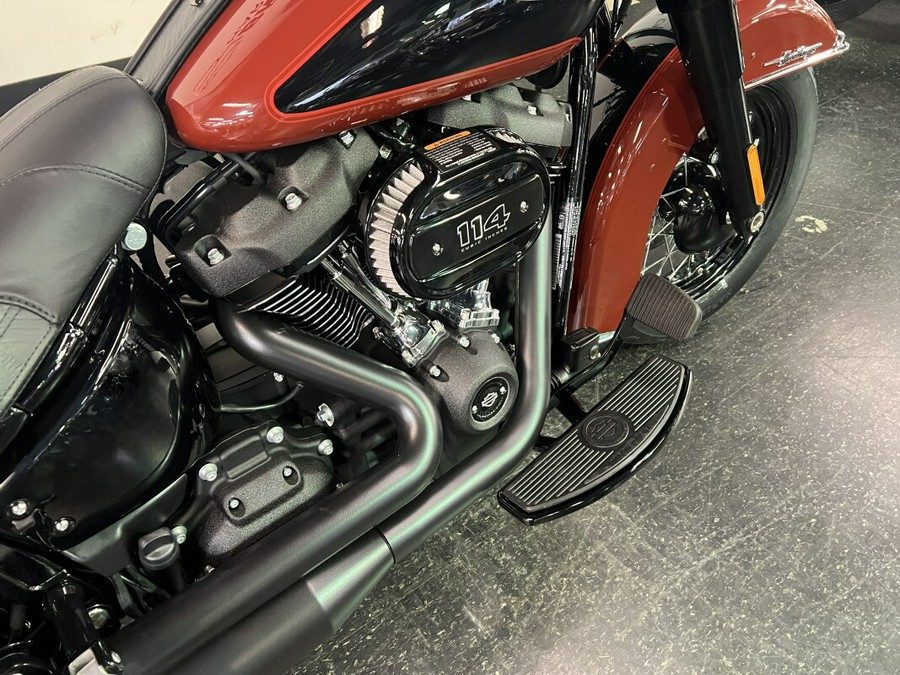 2024 Harley-Davidson Heritage Classic Red Rock / Vivid Black FLHCS