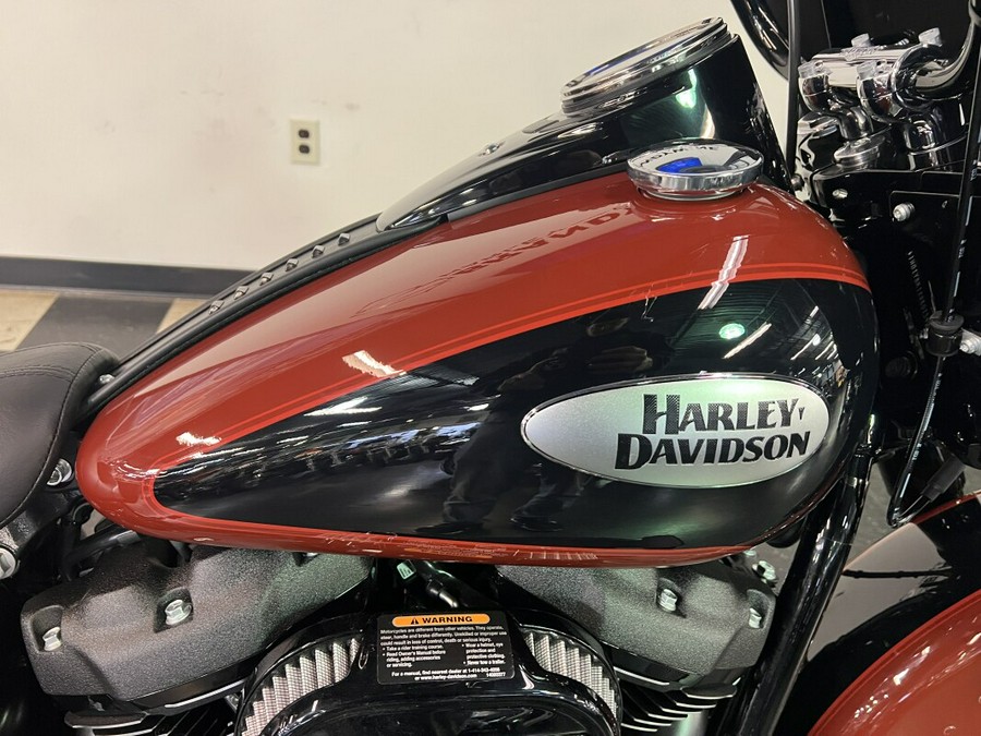 2024 Harley-Davidson Heritage Classic Red Rock / Vivid Black FLHCS