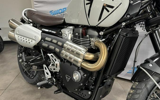 2025 Triumph Scrambler 1200 X Sapphire Black