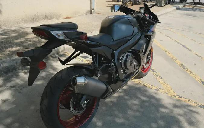 2026 SUZUKI GSX-R600