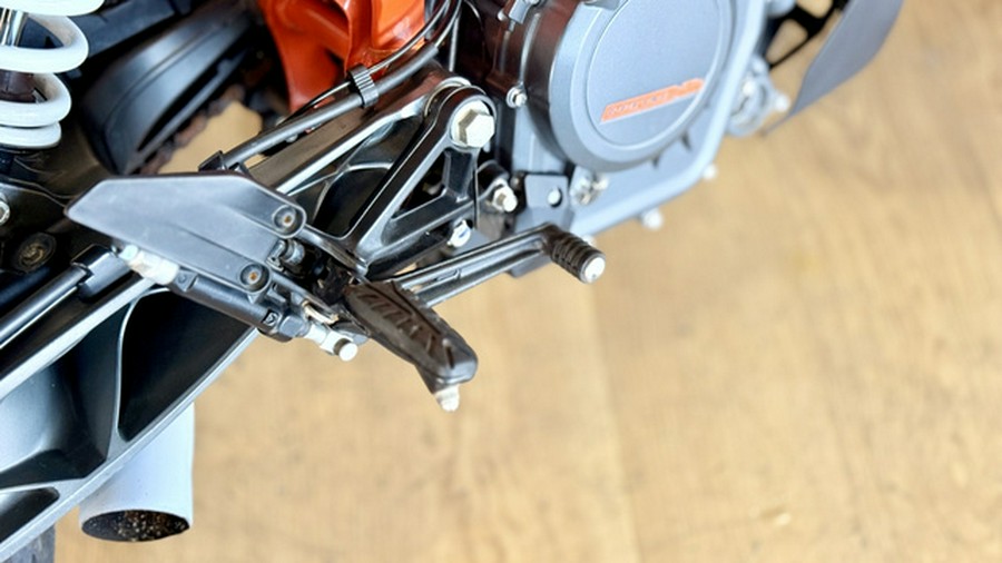 2023 KTM 390 Duke 390