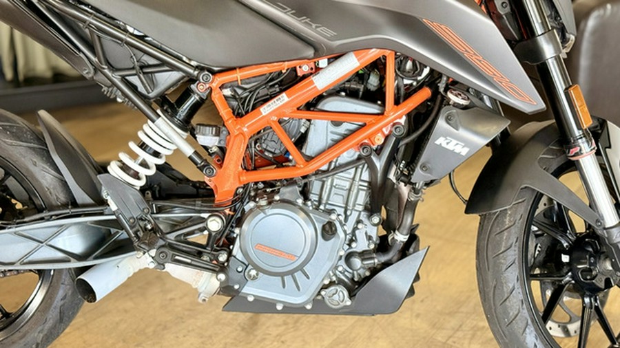 2023 KTM 390 Duke 390