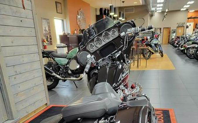 2021 Harley-Davidson® FLHXSE - CVO™ Street Glide®