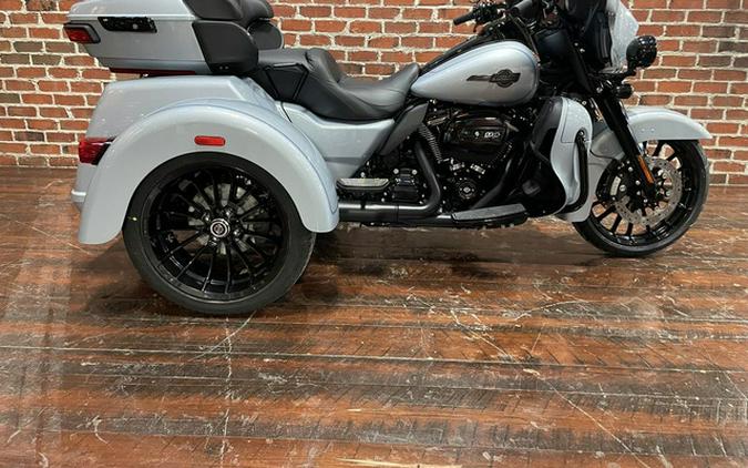 2025 Harley-Davidson FLHTCUTG - Tri Glide Ultra