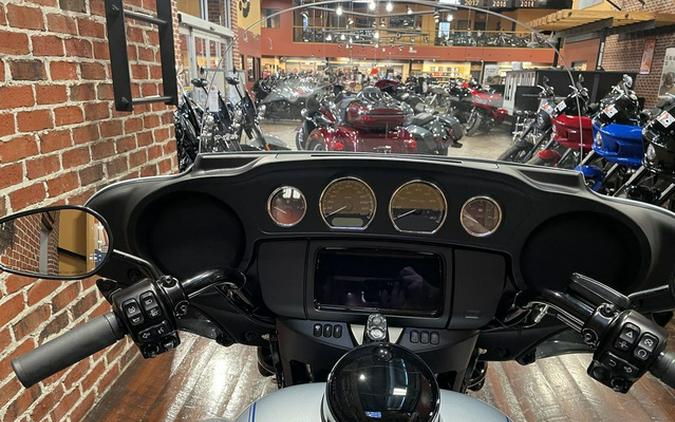 2025 Harley-Davidson FLHTCUTG - Tri Glide Ultra