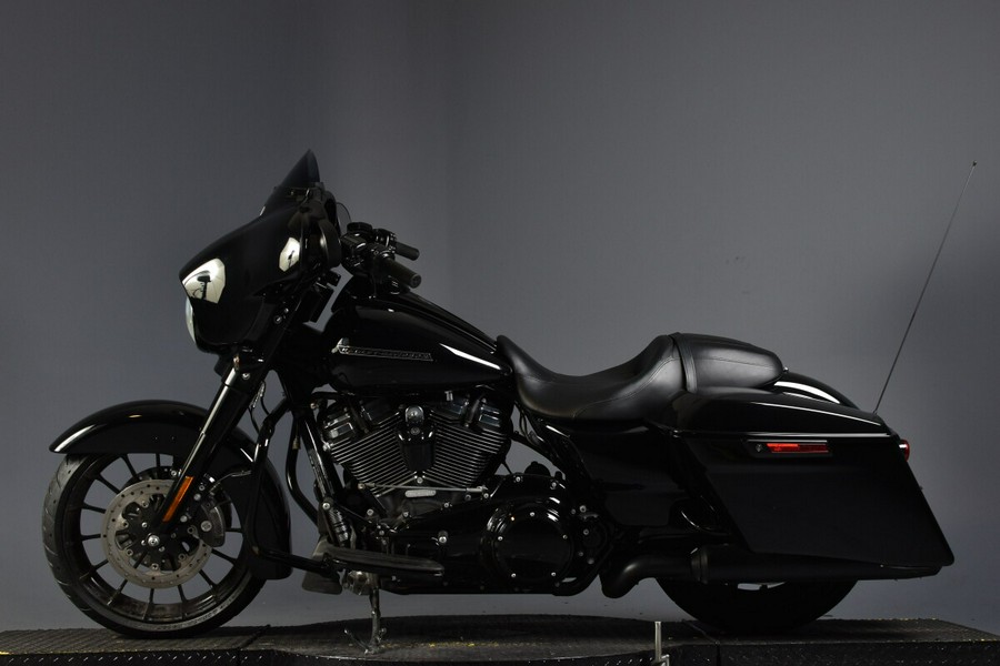2018 Harley-Davidson Street Glide Special