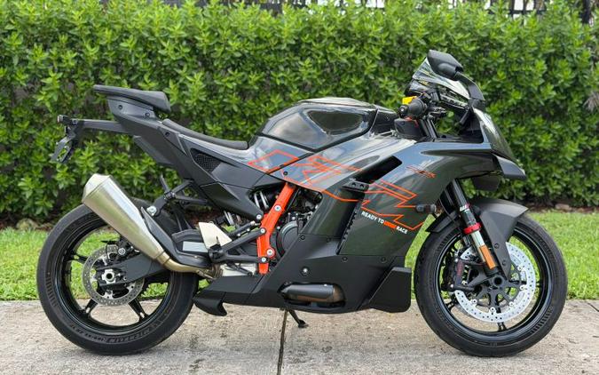 2026 KTM RC 990 R