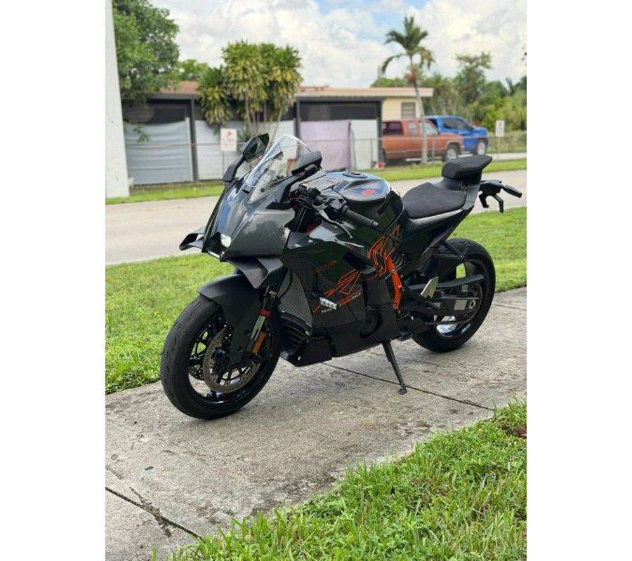 2026 KTM RC 990 R