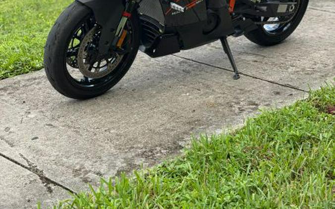 2026 KTM RC 990 R