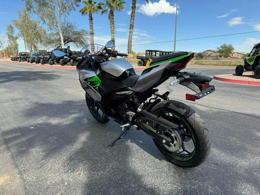 2024 Kawasaki Ninja® e-1 ABS