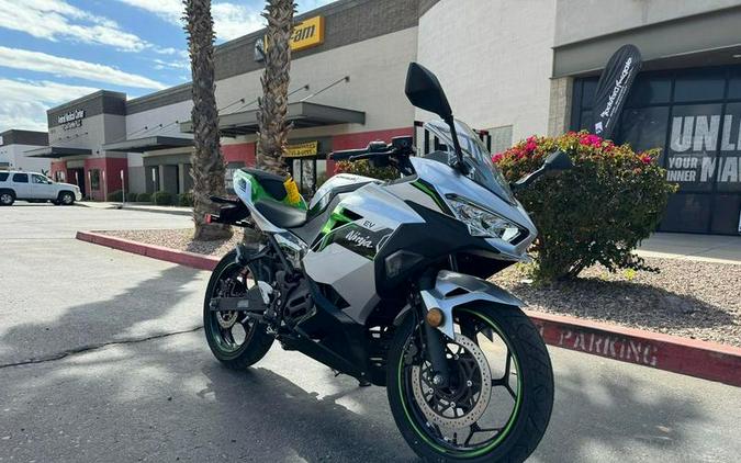 2024 Kawasaki Ninja® e-1 ABS