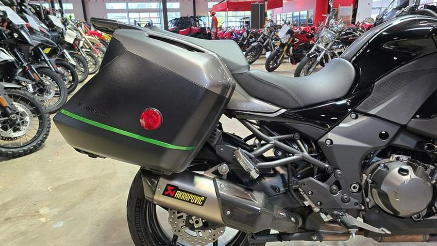 2022 Kawasaki Versys® 1000 SE LT+