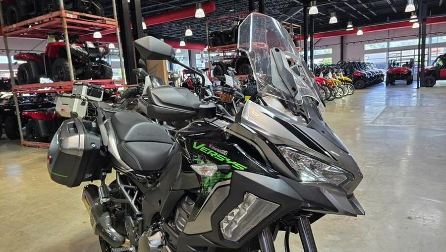 2022 Kawasaki Versys® 1000 SE LT+