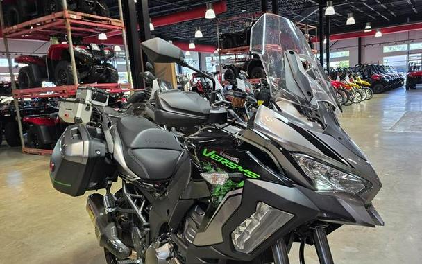 2022 Kawasaki Versys® 1000 SE LT+