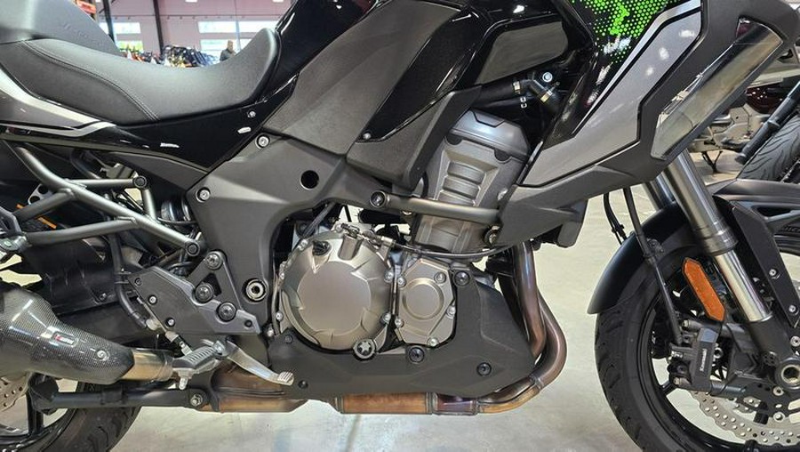 2022 Kawasaki Versys® 1000 SE LT+