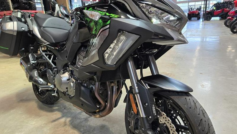 2022 Kawasaki Versys® 1000 SE LT+