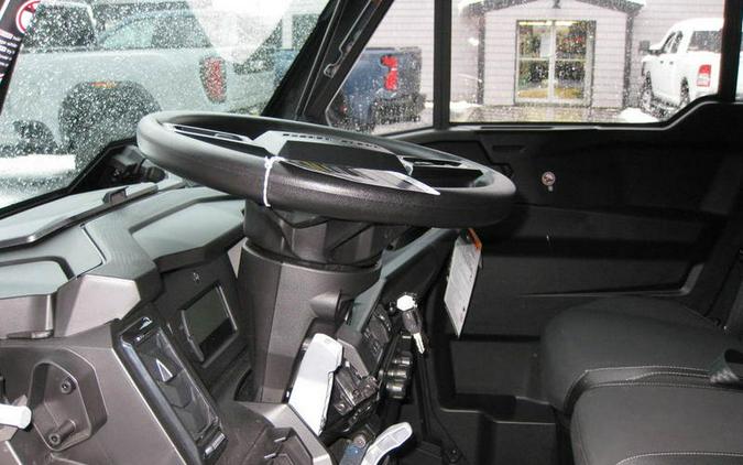 2026 Can-Am® Defender MAX Limited HD11