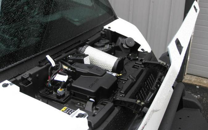 2026 Can-Am® Defender MAX Limited HD11