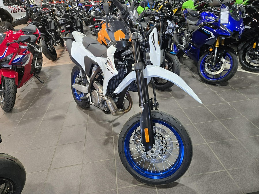2025 SUZUKI DR-Z4SM