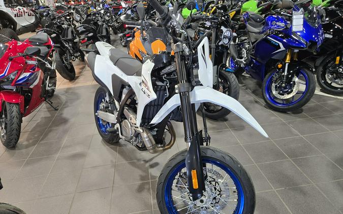 2025 SUZUKI DR-Z4SM