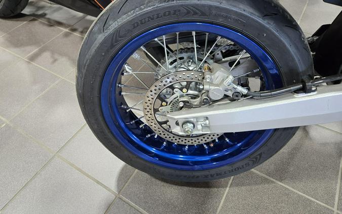2025 SUZUKI DR-Z4SM