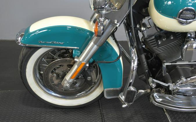 2009 Harley-Davidson Road King Classic Two-Tone Deep Turquoise/Antique White