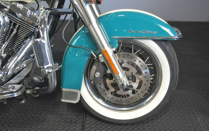 2009 Harley-Davidson Road King Classic Two-Tone Deep Turquoise/Antique White